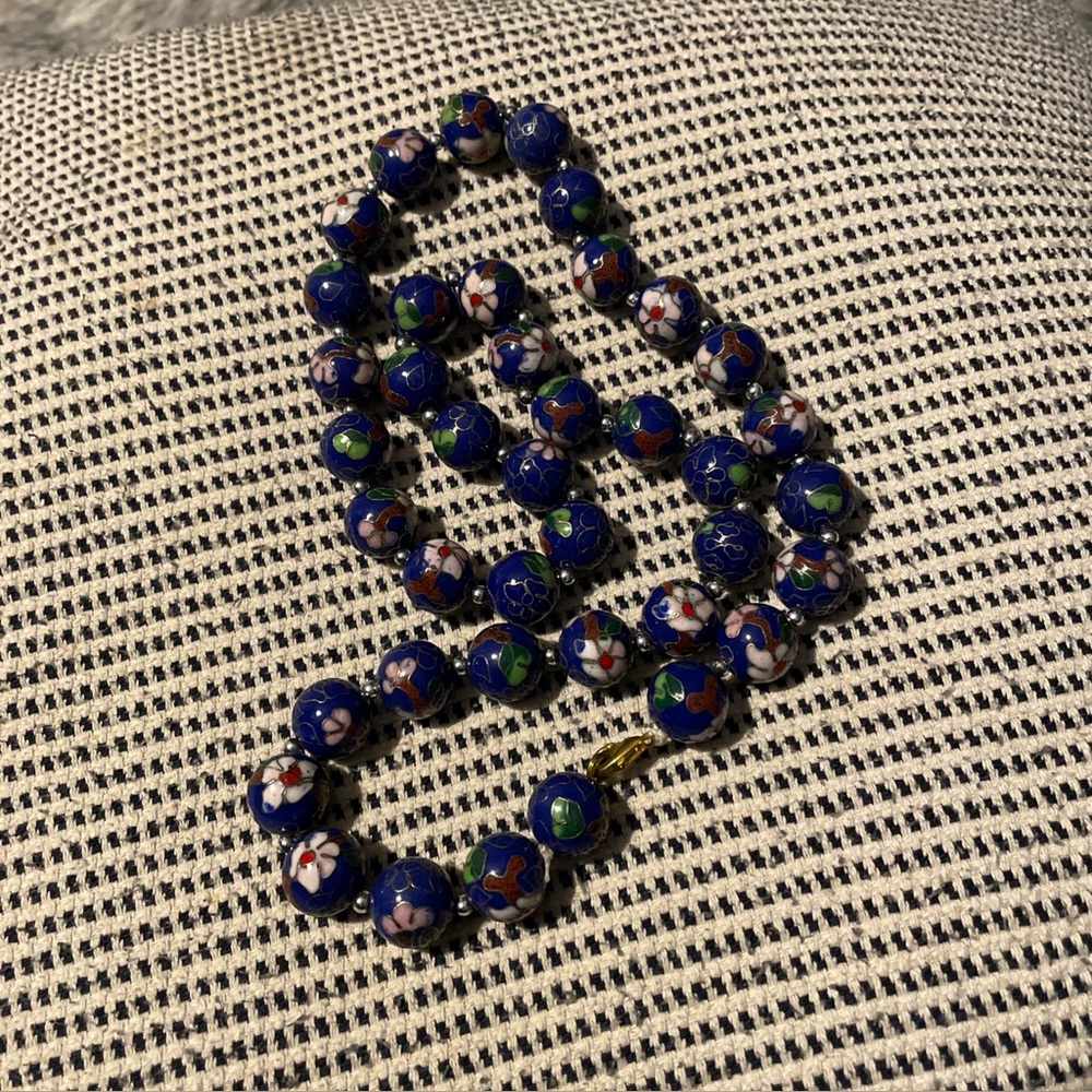 vtg Chinese Blue  pink green flowers cloisonne Gold Tone Clasp Necklace